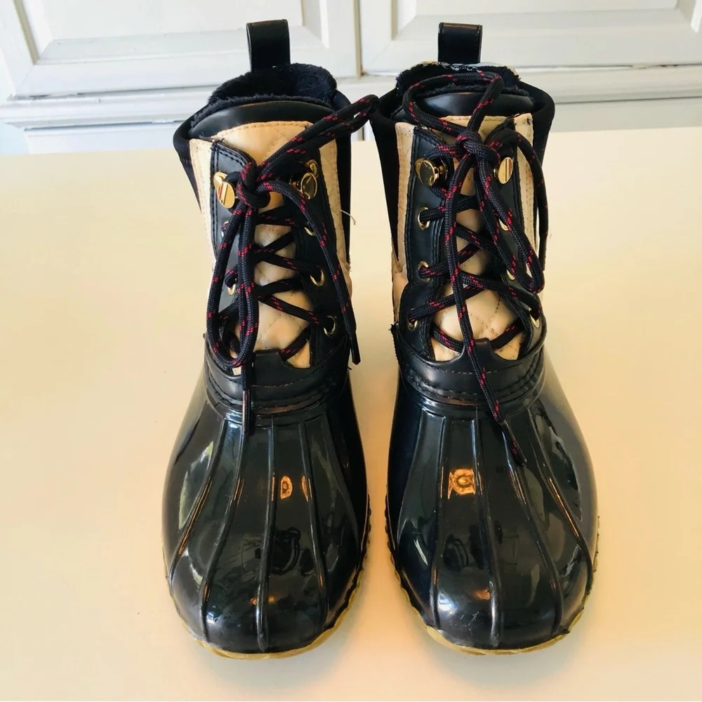 Tommy Hilfiger Hada Duck Boots Women’s 7 Navy White Faux Fur Rain Snow
